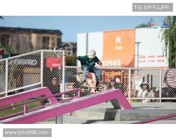 重庆滑板队的状态变革引发热议滑板文化新风潮